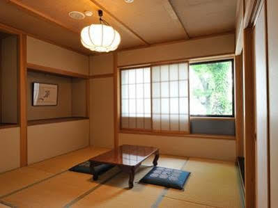 Hakuba Onsen Ryokan Shirouma-So Exterior photo